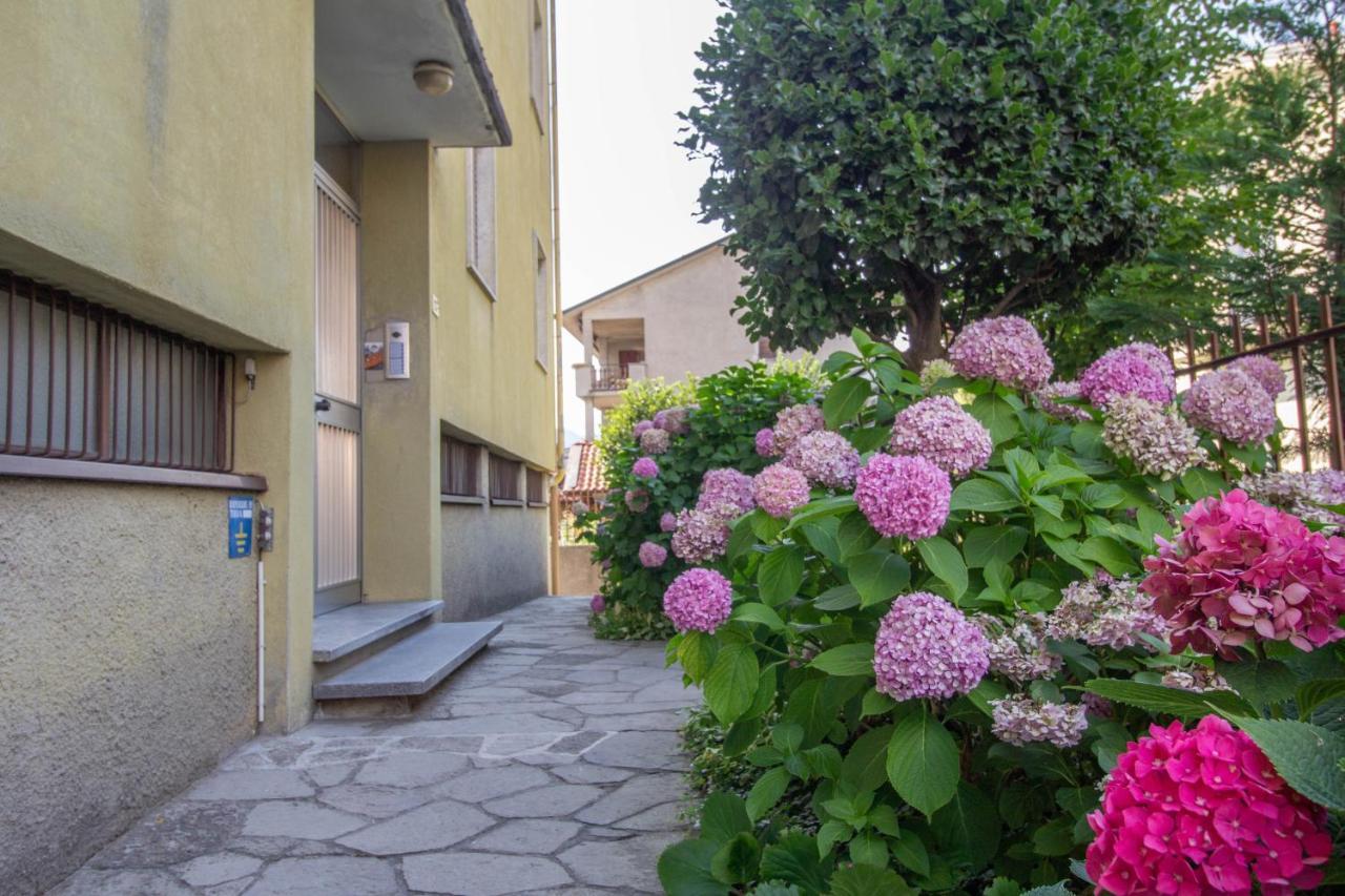 Mamma Ciccia Holiday Home - Casa Imperia Mandello del Lario Exterior foto